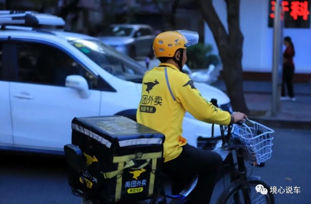电动电瓶换车怎么换_电动车换电瓶方便吗_电动车换电瓶