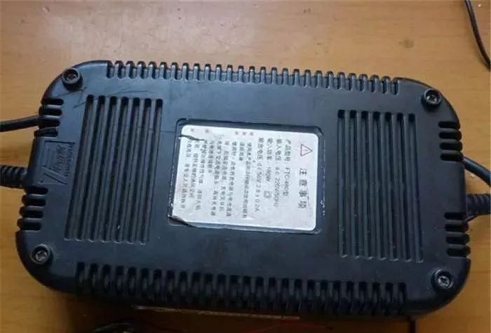 电动电瓶换车多少钱_电动电瓶换车怎么换_电动车换电瓶