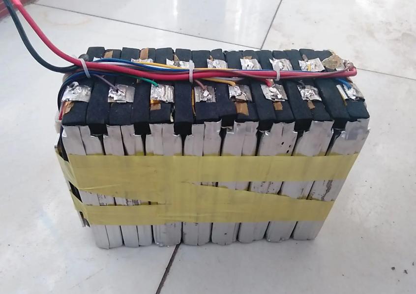 电动车换电瓶_电动电瓶换车要多久_电动车换电瓶注意什么问题