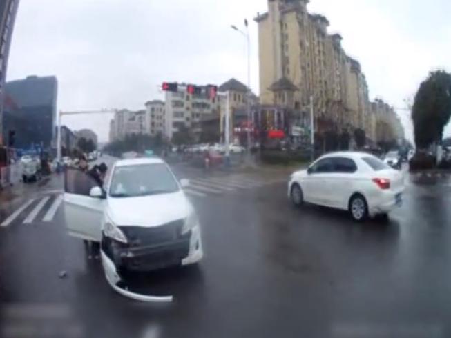 附近维修电动车电话_电动附近维修车电话号码_电动附近维修车电话地址